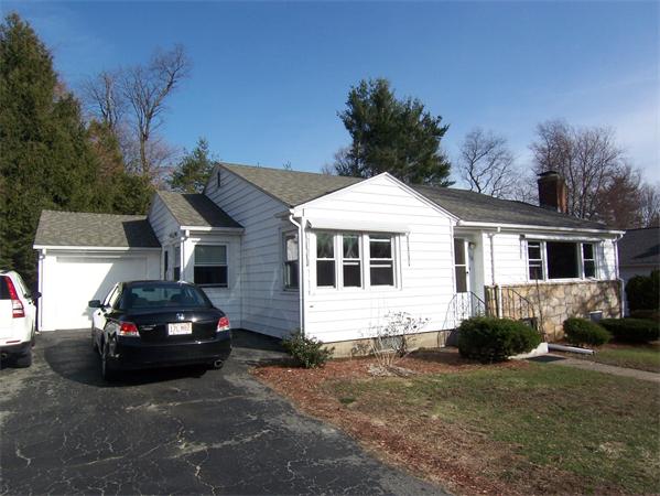54 Kinnicutt Road Worcester, MA 01602 - Photo 1 of 13 Gallery Image 1