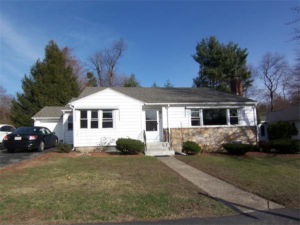 54 Kinnicutt Road Worcester, MA 01602 - Photo 2 of 13 Gallery Image 2