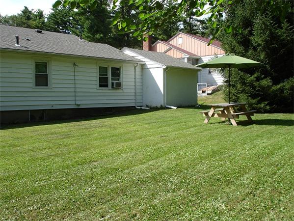 54 Kinnicutt Road Worcester, MA 01602 - Photo 3 of 13 Gallery Image 3