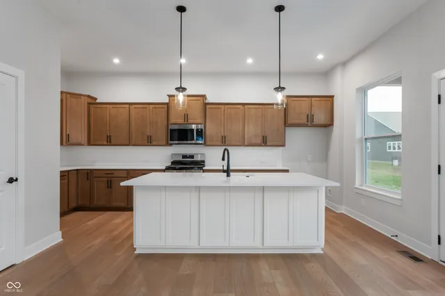 $743,206 | 14279 Hidden Lakes Drive, Noblesville, IN 46060