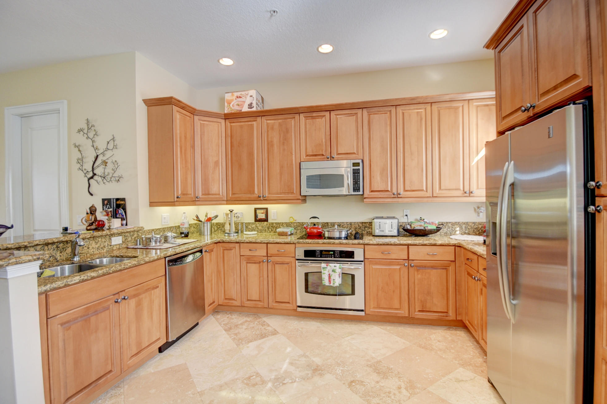 27 Via Floresta Drive Boca Raton, FL 33487 - Photo 8 of 14 DSC_3467_68_69_70_71