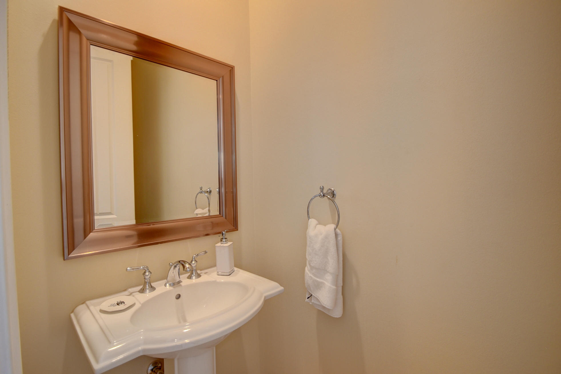 27 Via Floresta Drive Boca Raton, FL 33487 - Photo 10 of 14 DSC_3477_78_79_80_81