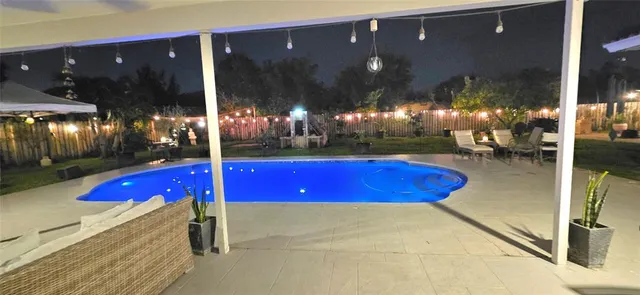 $739,000 | 688 Northwest 100th Lane, Coral Springs, FL 33071