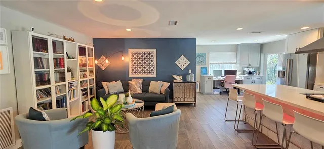 $739,000 | 688 Northwest 100th Lane, Coral Springs, FL 33071