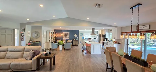 $739,000 | 688 Northwest 100th Lane, Coral Springs, FL 33071