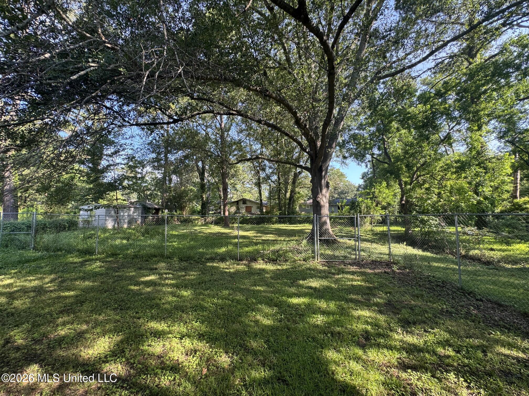 1044 Cooper Road Jackson, MS 39212 - Photo 17 of 18 IMG_9178