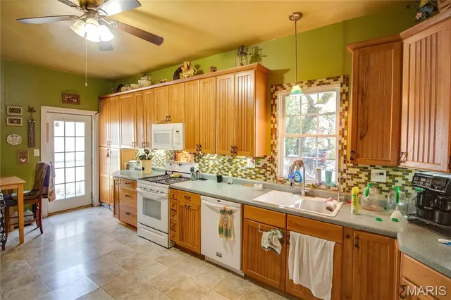 $195,000 | 202 Fourth Street, Carrollton, IL 62016