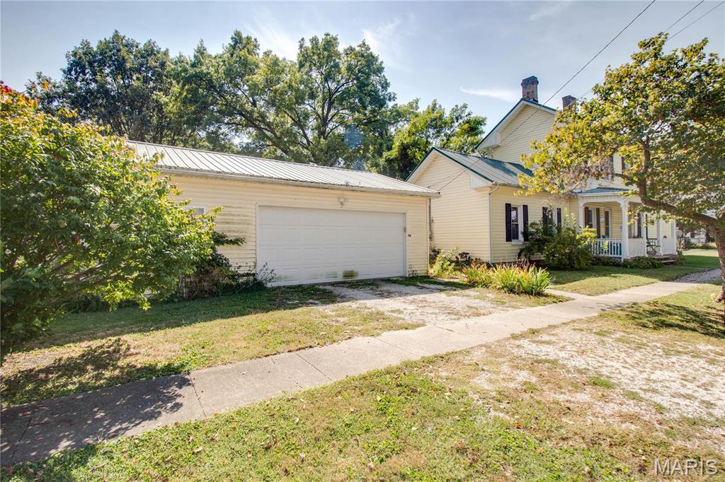 202 Fourth Street Carrollton, IL 62016 - Photo 33 of 34