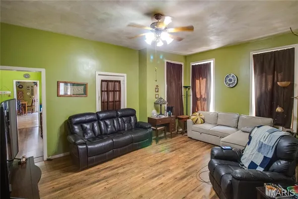 $195,000 | 202 Fourth Street, Carrollton, IL 62016