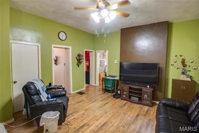 $195,000 | 202 Fourth Street, Carrollton, IL 62016