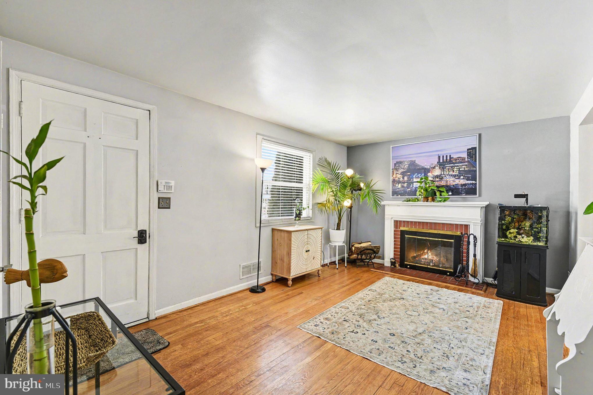 10414 Greentop Road Cockeysville, MD 21030 - Photo 4 of 39