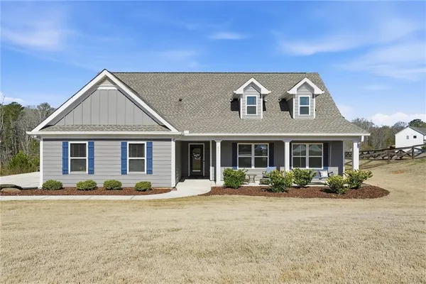 $450,000 | 511 Grand Oaks Avenue, Bethlehem, GA 30620