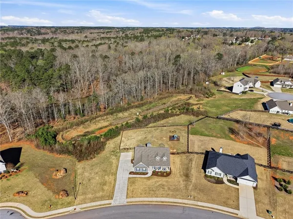 $450,000 | 511 Grand Oaks Avenue, Bethlehem, GA 30620