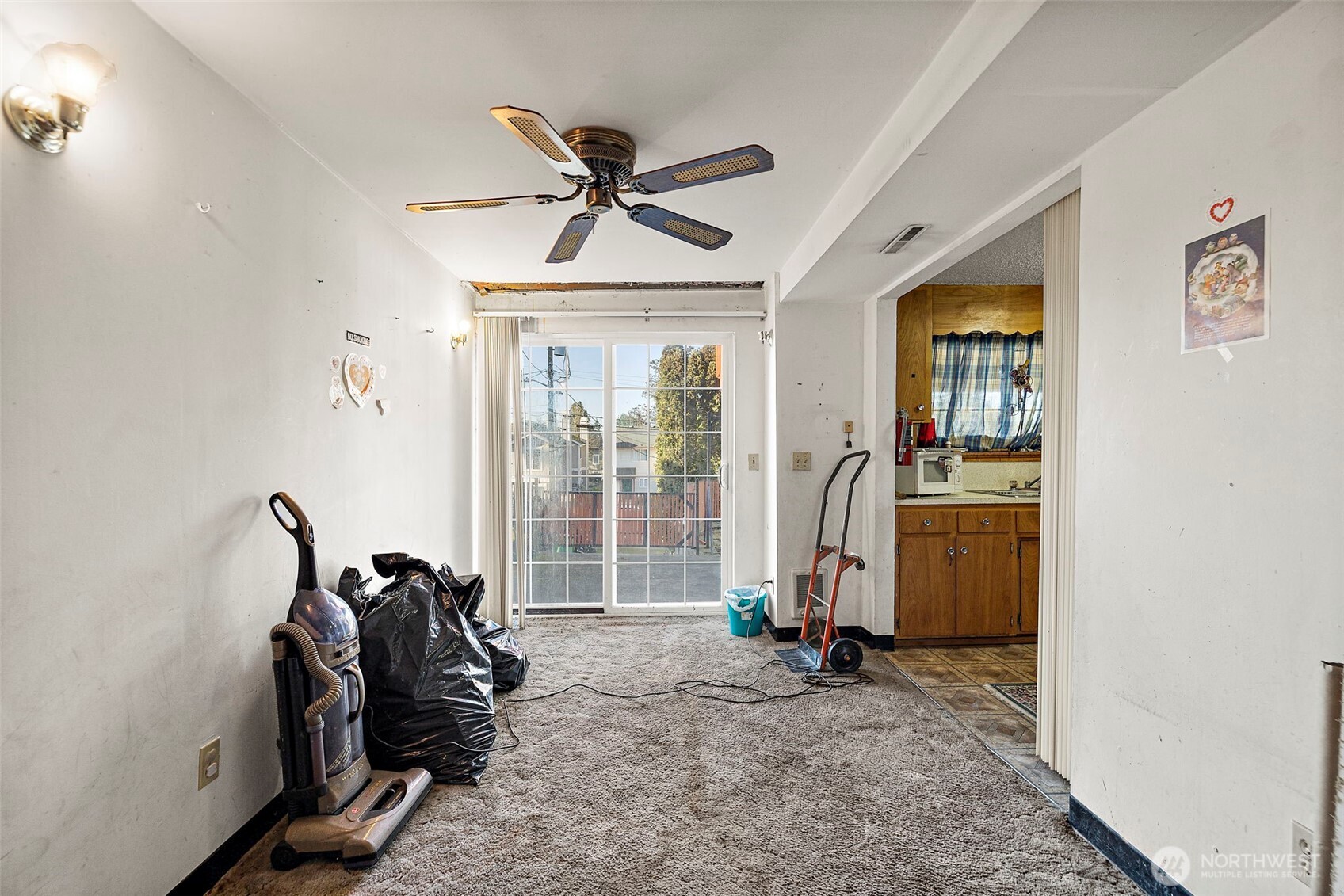 8829 20th Avenue Southwest Seattle, WA 98106 - Photo 21 of 40 a view of a room with gym equipment