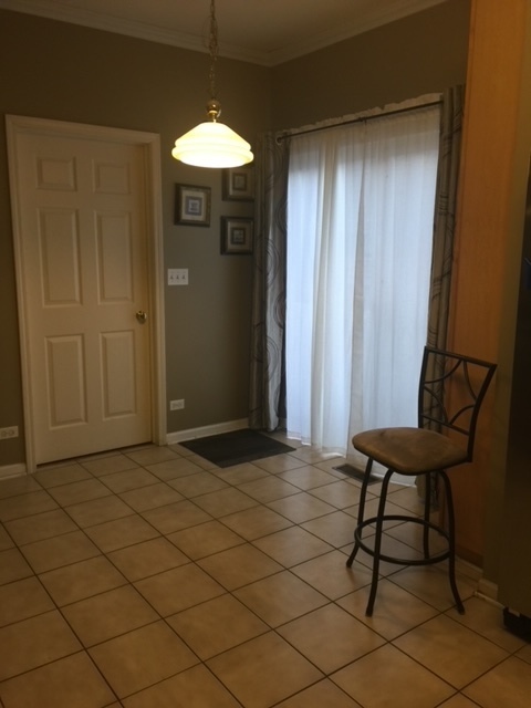 3493 Ravinia Circle, Unit 3493 Aurora, IL 60504 - Photo 9 of 18 a view of a bathroom