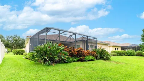 $824,500 | 5621 Rock Dove Drive, Sarasota, FL 34241