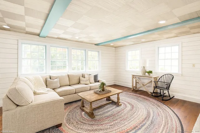 $624,900 | 58 Maple Street, Ellington, CT 06029