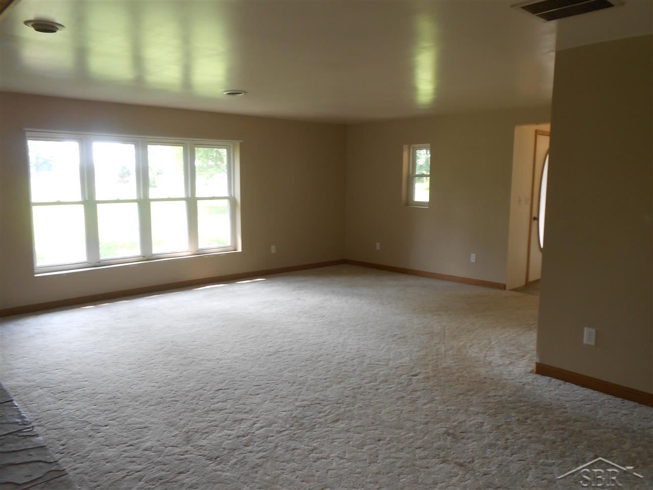 7761 East Bevens Road Deford, MI 48729 - Photo 3 of 16 31206112-2.JPG