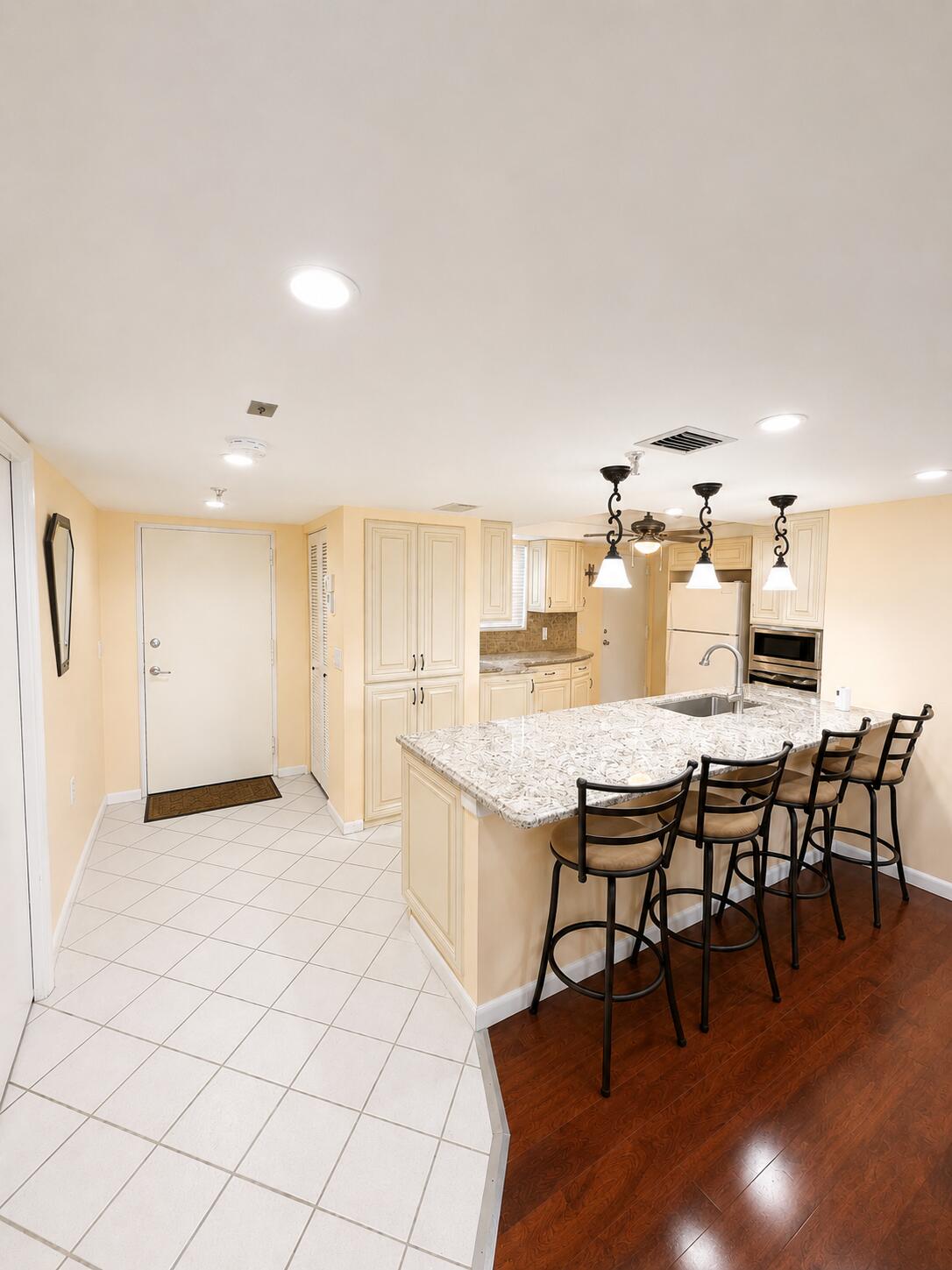6500 Northwest 2nd Avenue, Unit 512 Boca Raton, FL 33487 - Photo 2 of 16 4F4EBD2B-22F1-490C-A034-75065FCBB9C2