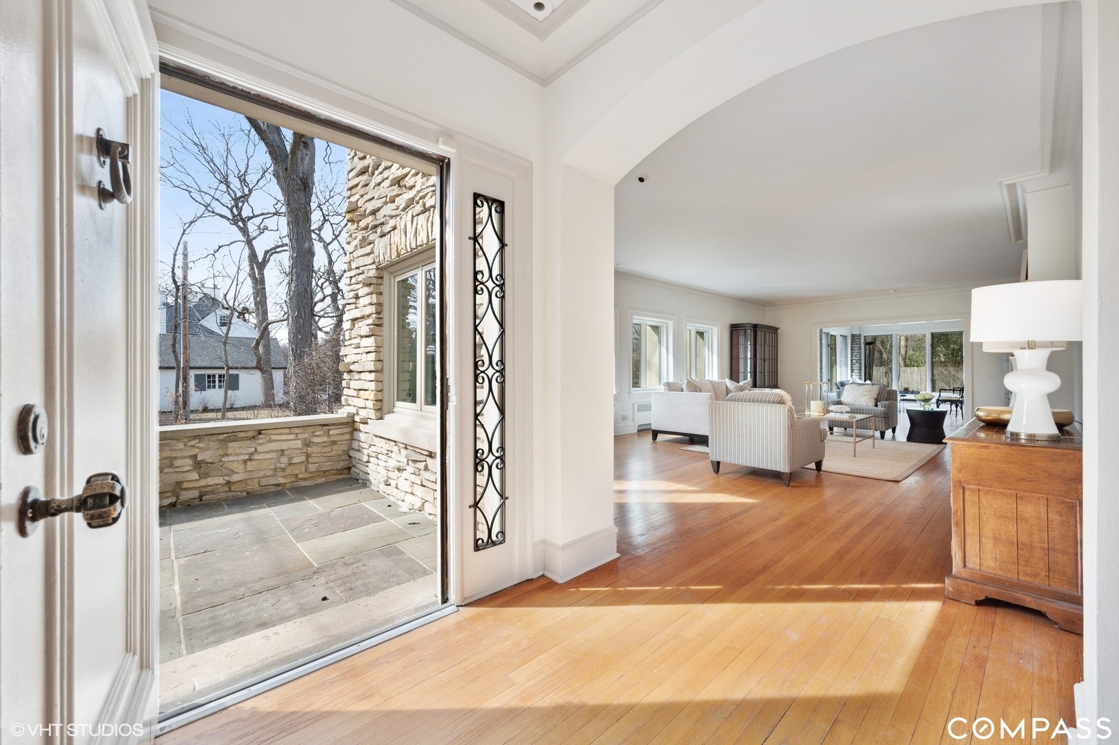 865 Auburn Road Winnetka, IL 60093 - Photo 6 of 47 Gallery Image 6