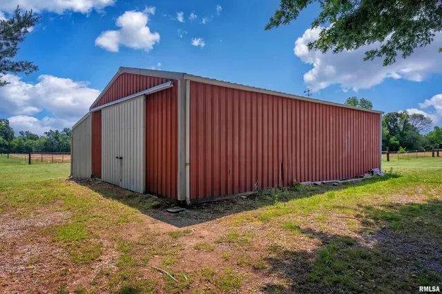 $370,000 | 9784 Highway 127, Murphysboro, IL 62966