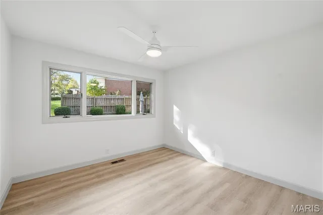 $574,000 | 351 Greenbriar Lane, Ballwin, MO 63011