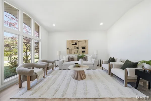 $559,000 | 351 Greenbriar Lane, Ballwin, MO 63011