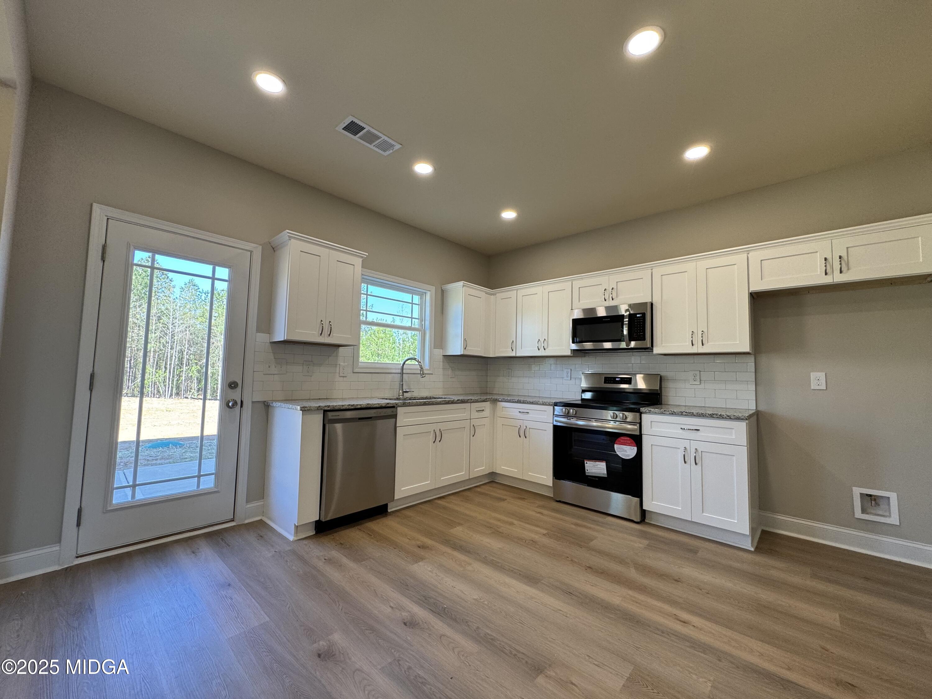 446 Gray Wolf Drive Macon, GA 31216 - Photo 2 of 42 IMG_3087