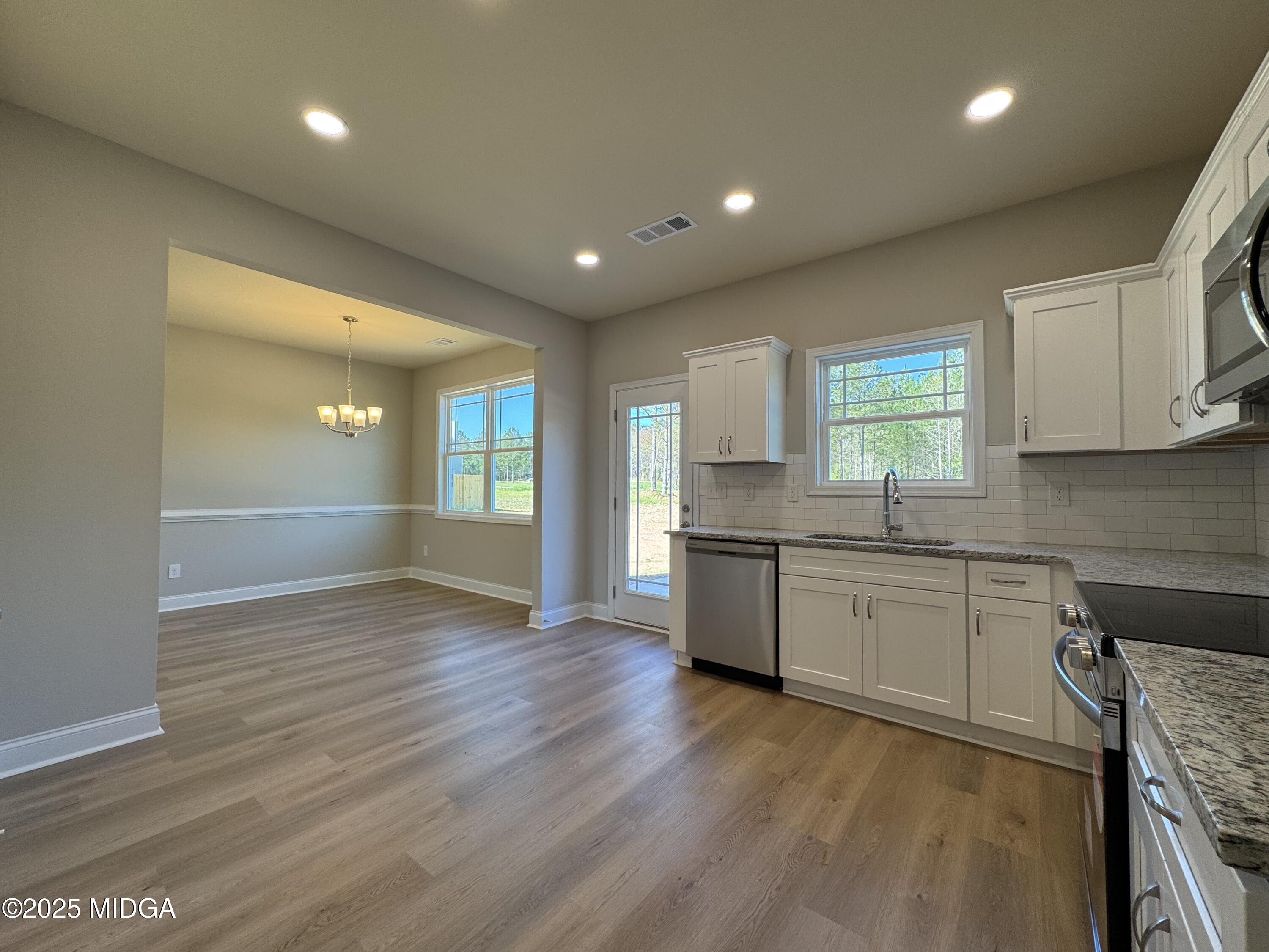 446 Gray Wolf Drive Macon, GA 31216 - Photo 5 of 42 IMG_3089