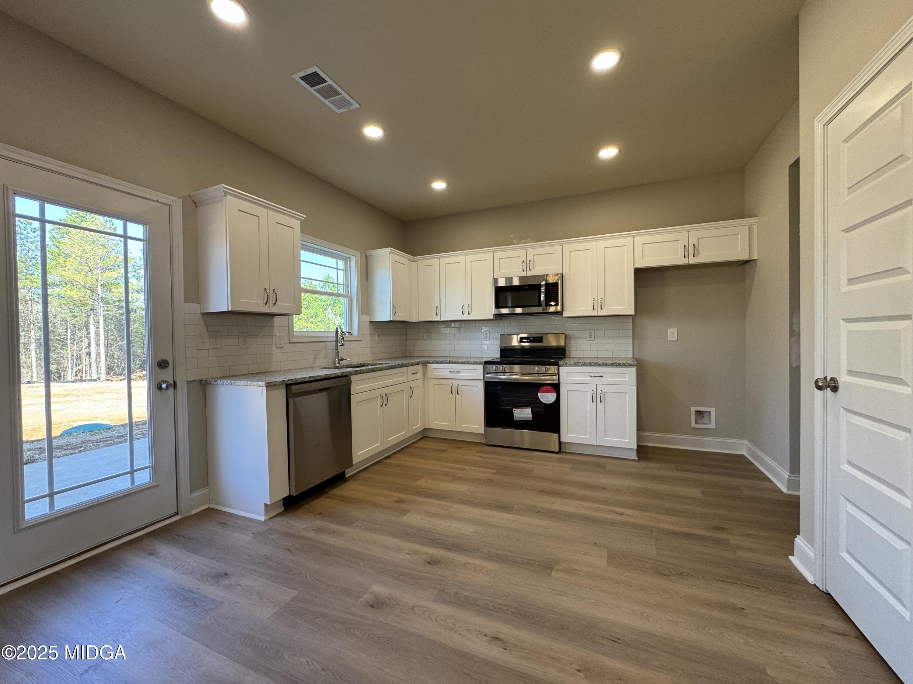 446 Gray Wolf Drive Macon, GA 31216 - Photo 10 of 42 IMG_2681