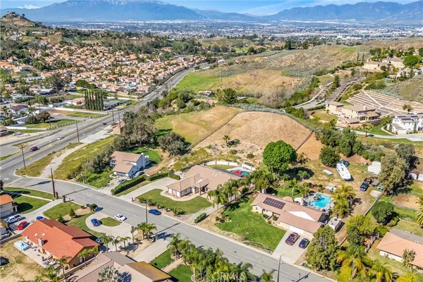 $1,149,000 | 3009 East Shadid Drive, Colton, CA 92324