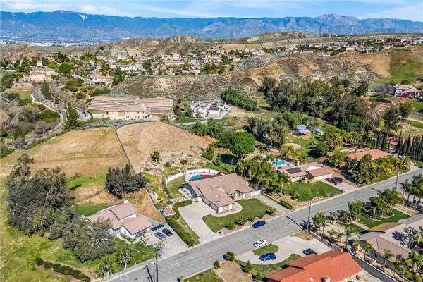 $1,149,000 | 3009 East Shadid Drive, Colton, CA 92324