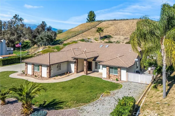 $1,149,000 | 3009 East Shadid Drive, Colton, CA 92324