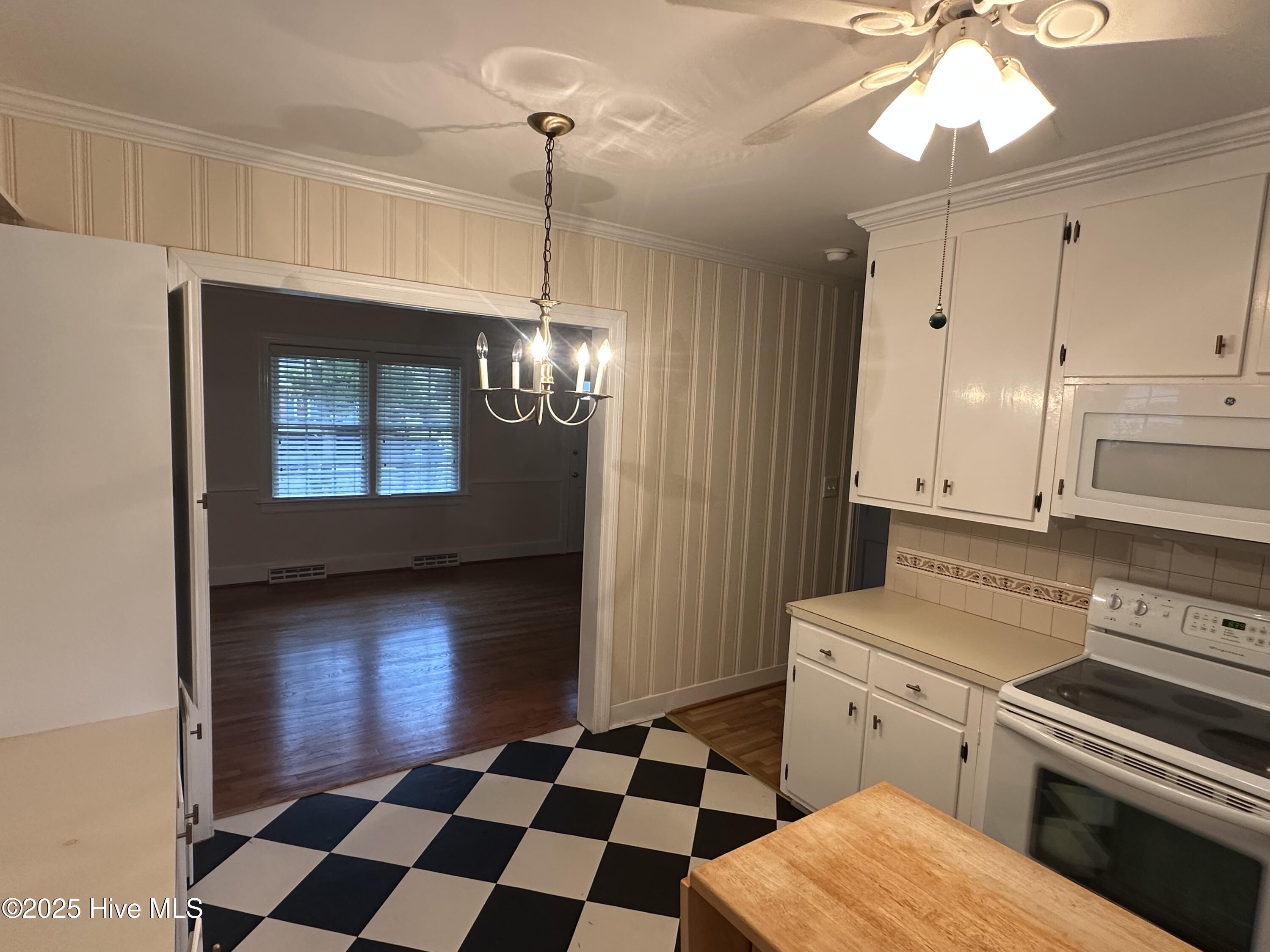 204 Rowe Avenue Northwest Wilson, NC 27893 - Photo 10 of 19 IMG_6393