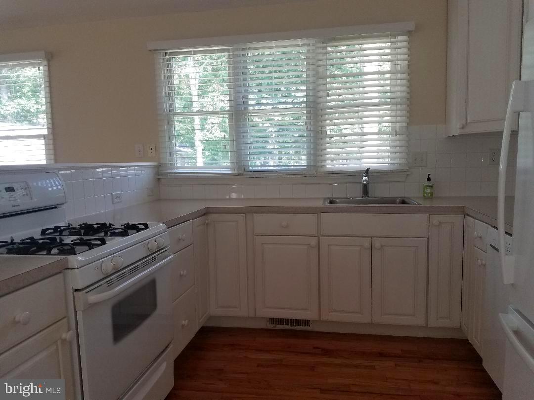 147 University Road Millville, NJ 08332 - Photo 3 of 24 Gallery Image 3