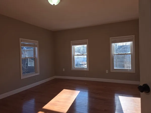 $3,200 | 3 Pearl Street, Unit 2, Stoneham, MA 02180