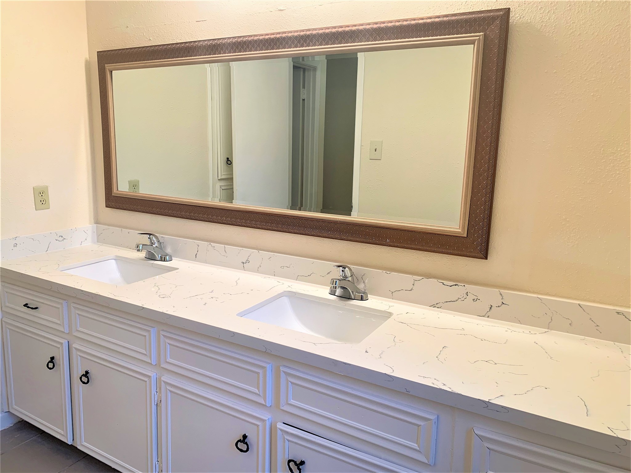 4224 Boone Road Houston, TX 77072 - Photo 14 of 37