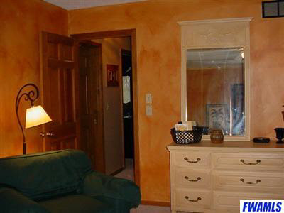 9627 Mariners Ridge Drive Fort Wayne, IN 46819 - Photo 8 of 12 Gallery Image 8