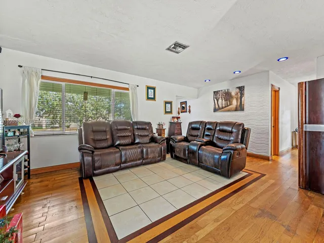 $524,900 | 1866 Northwest 8th Terrace, Homestead, FL 33030