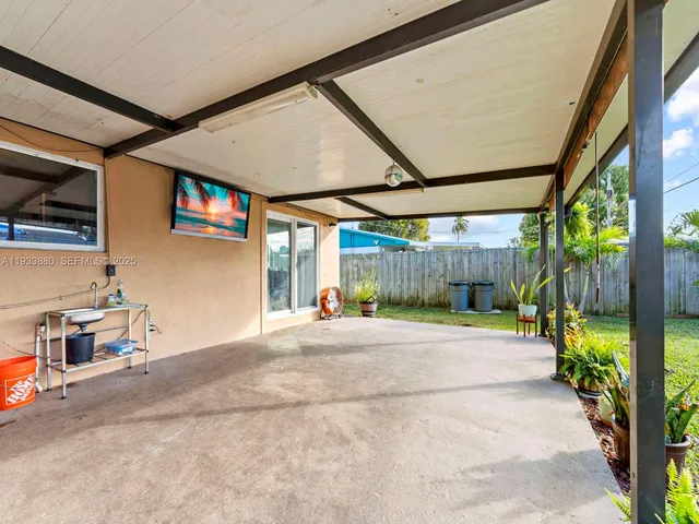 $524,900 | 1866 Northwest 8th Terrace, Homestead, FL 33030