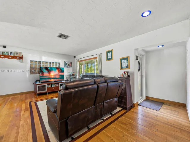 $524,900 | 1866 Northwest 8th Terrace, Homestead, FL 33030