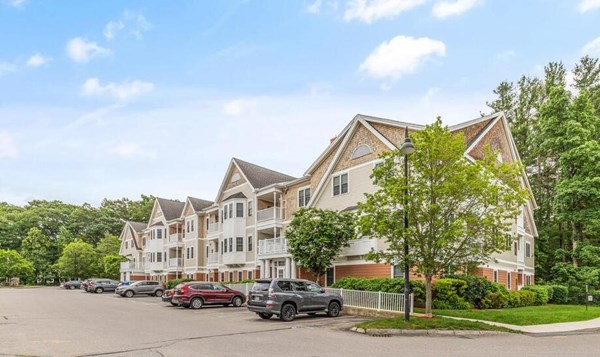 180 Chickering Road, Unit 108C North Andover, MA 01845 - Photo 1 of 25 Gallery Image 1