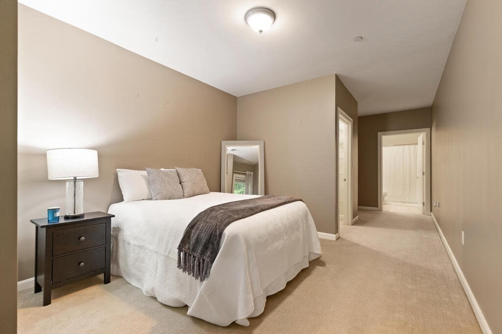 180 Chickering Road, Unit 108C North Andover, MA 01845 - Photo 16 of 25 Gallery Image 16