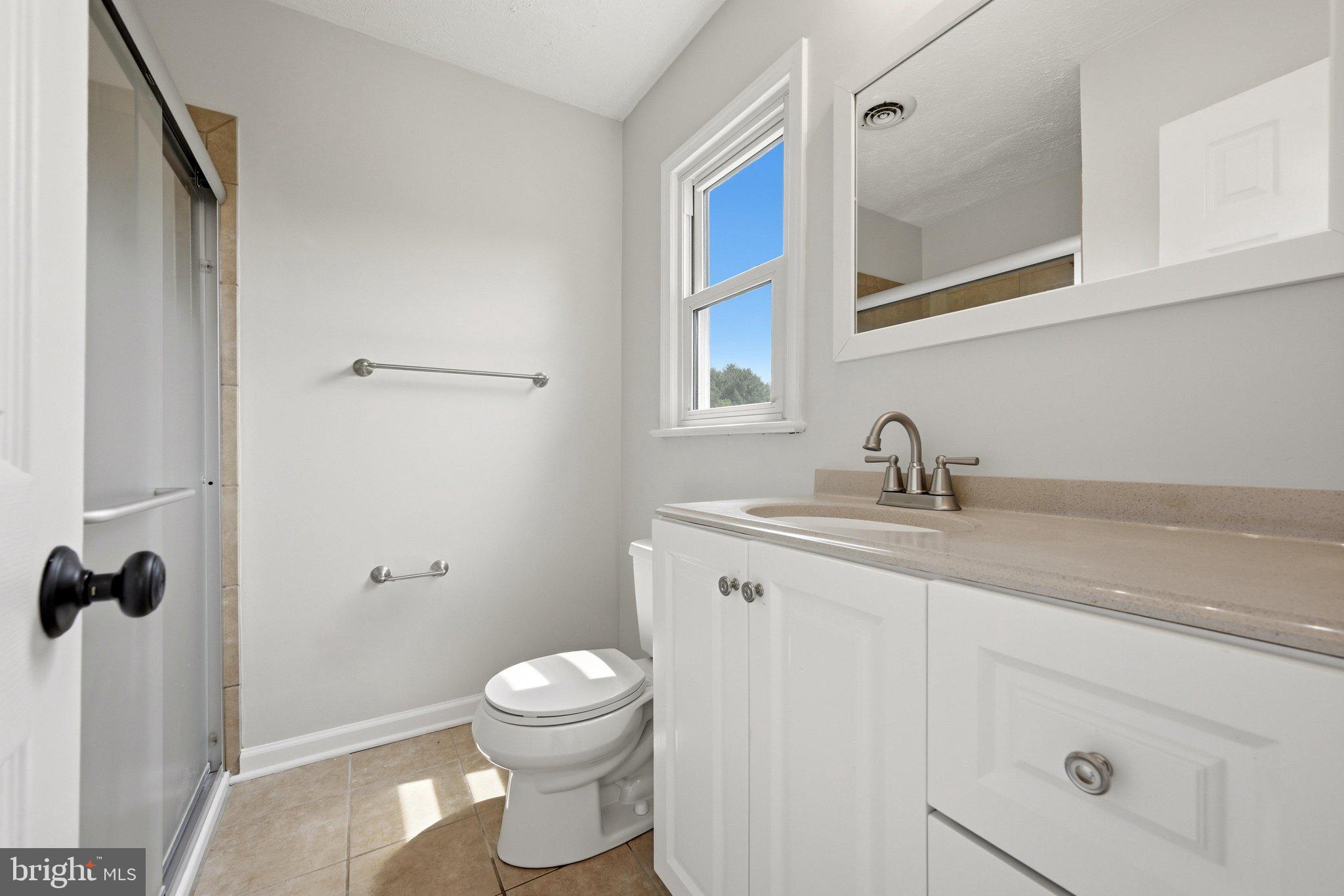 2794 Bishop Meade Road Boyce, VA 22620 - Photo 45 of 79 Primary bathroom