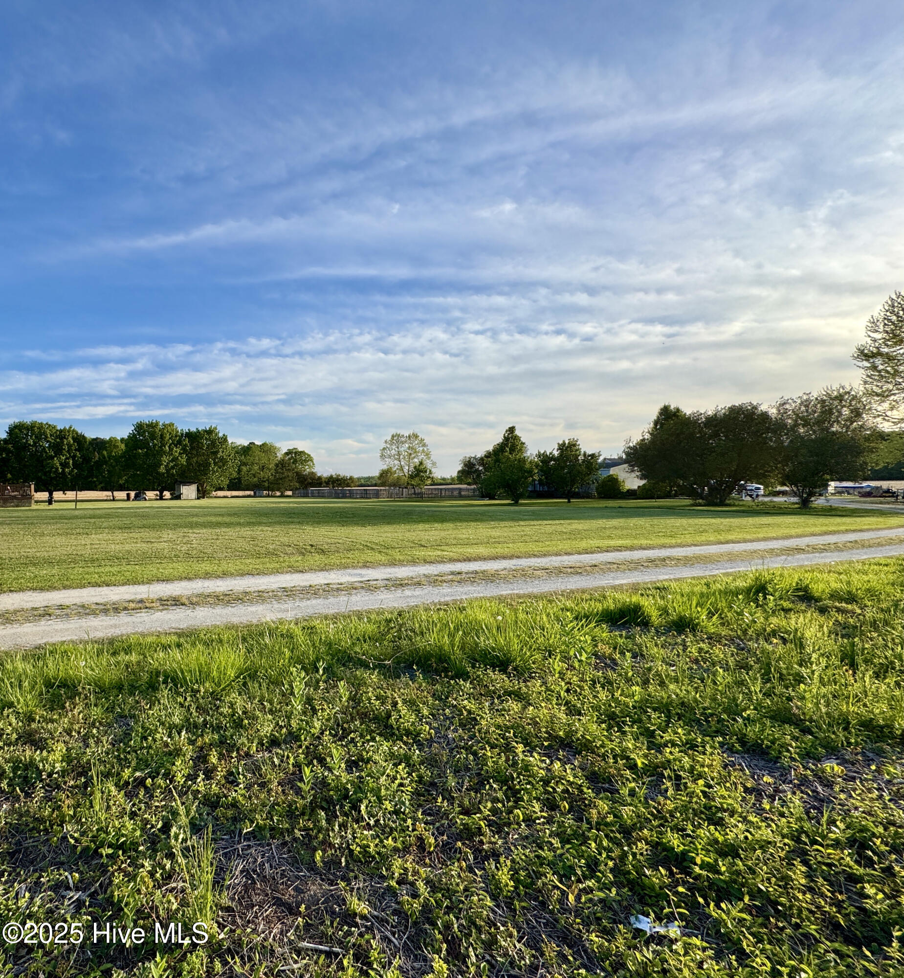 206 Meadowbrook Lane Washington, NC 27889 - Photo 11 of 14 07BA69A3-DBA0-4E54-89A7-1275BE5C0049_1_2