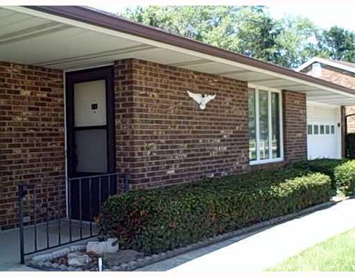 1027 Armsgate Road, Unit VILLA Springfield, OH 45503 - Photo 2 of 9