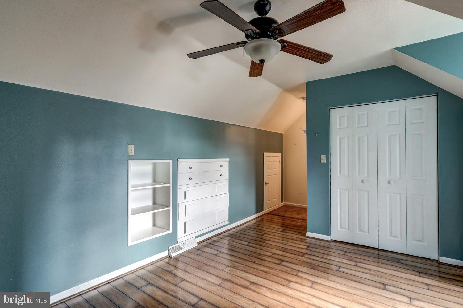 109 Chukar Court Lititz, PA 17543 - Photo 22 of 27 3rd bedroom has laminate flooring & ceiling fan
