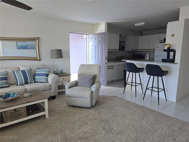 $1,899 | 1004 Southwest 48th Terrace, Unit 101, Cape Coral, FL 33914