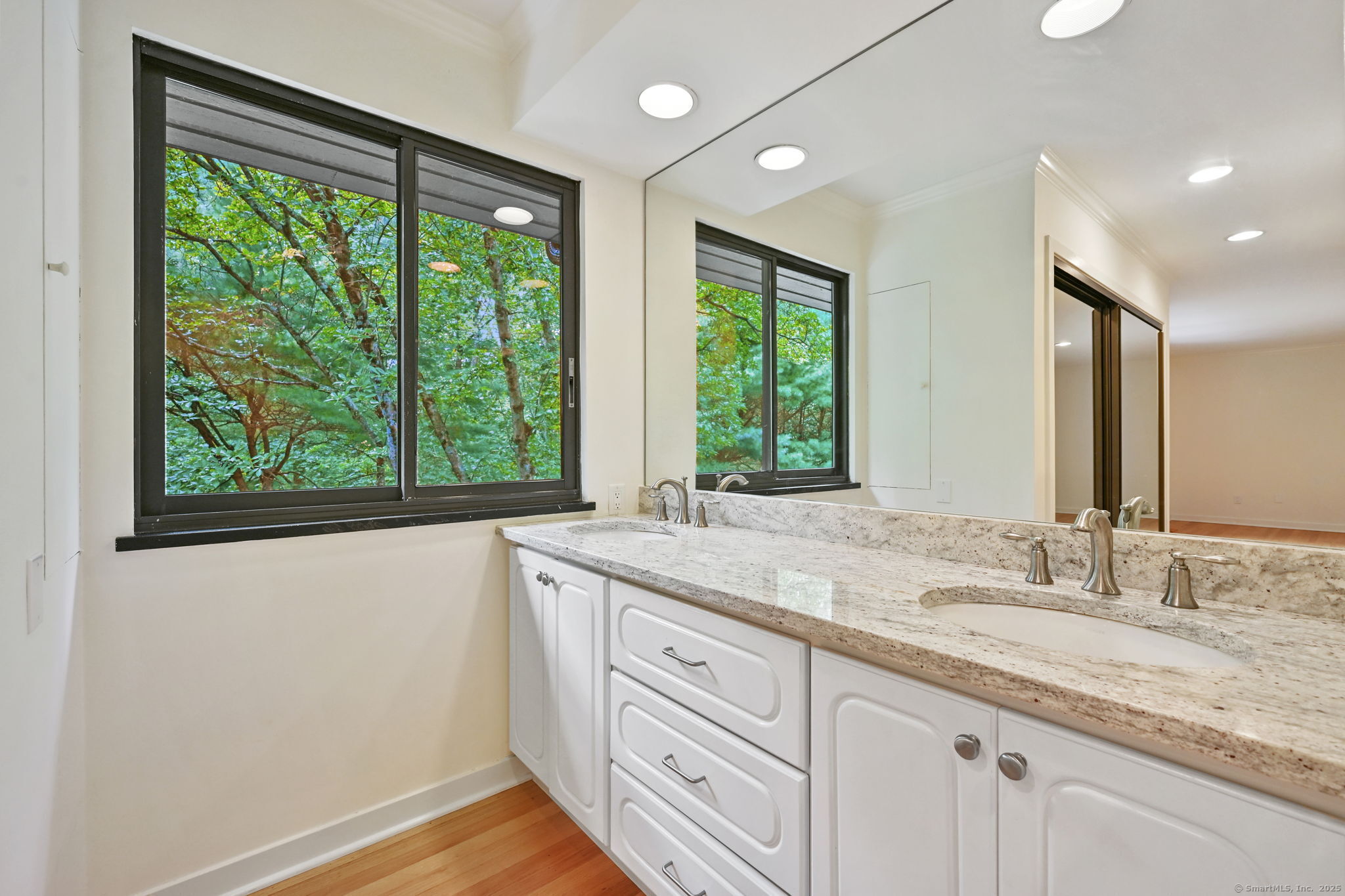 289 New Norwalk Road, Unit 22 New Canaan, CT 06840 - Photo 21 of 40