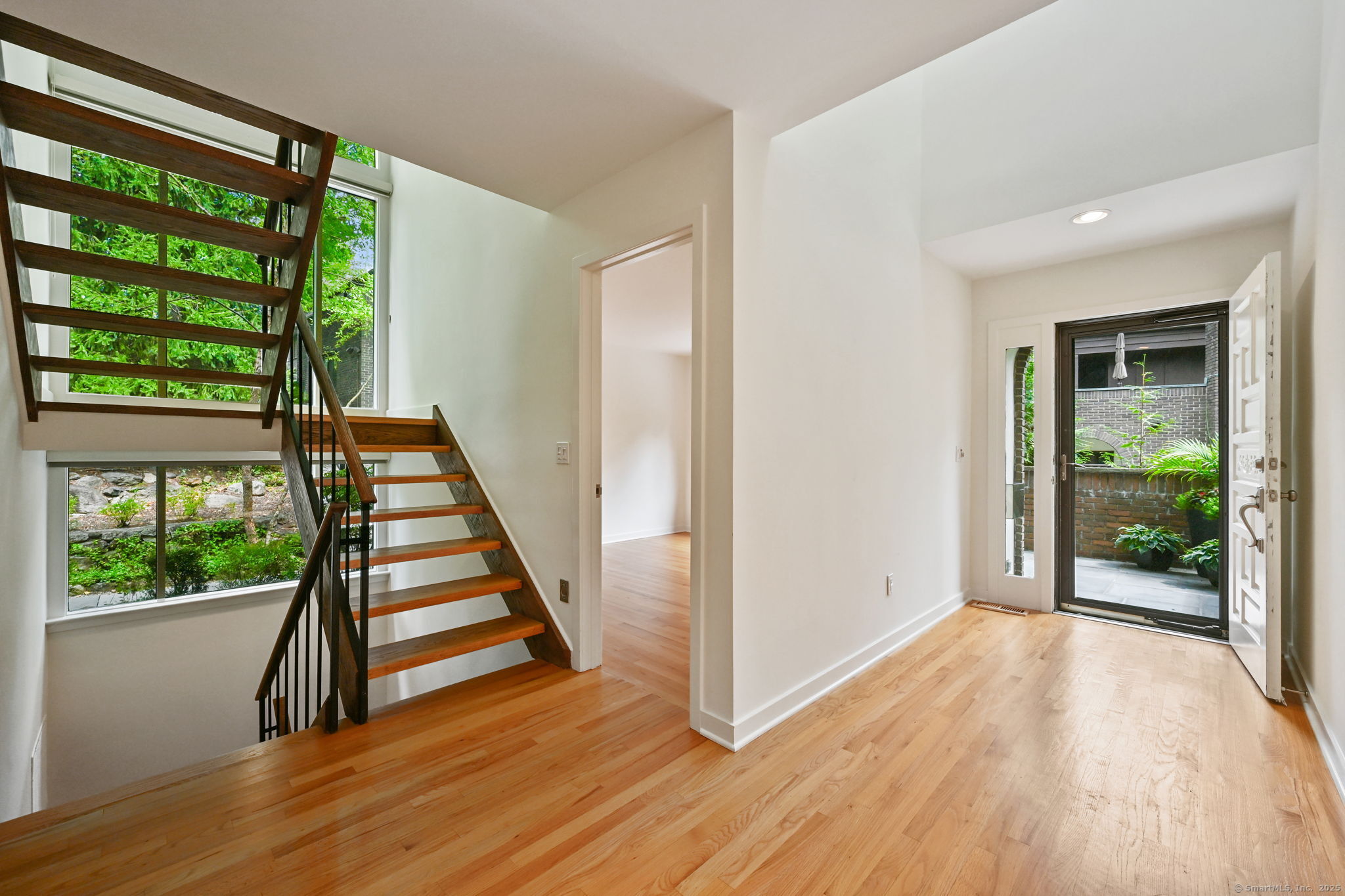 289 New Norwalk Road, Unit 22 New Canaan, CT 06840 - Photo 5 of 40